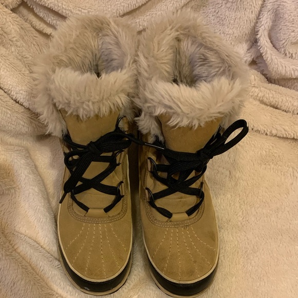 Sorel Tivoli II Suede Boots - Picture 3 of 8